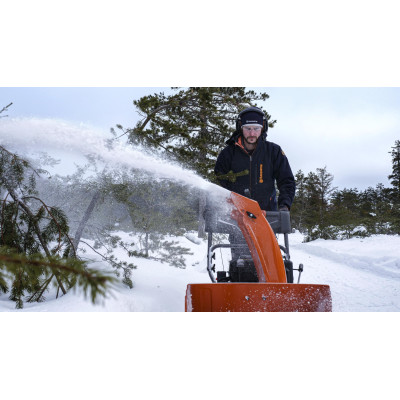 Снігоочисник Husqvarna ST 124 Снігоочисник Husqvarna ST 124
