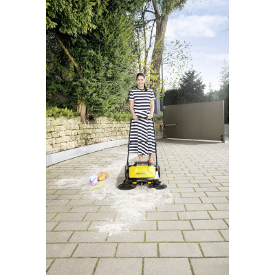 Підмітальна машина Karcher S 4 Twin Підмітальна машина Karcher S 4 Twin