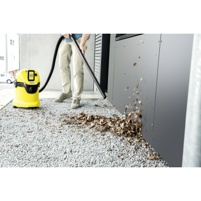 Господарський акумуляторний пилосос Karcher WD 3 Battery Господарський акумуляторний пилосос Karcher WD 3 Battery