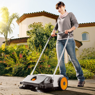 Підмітальний пристрій STIHL KG 550 Підмітальний пристрій STIHL KG 550