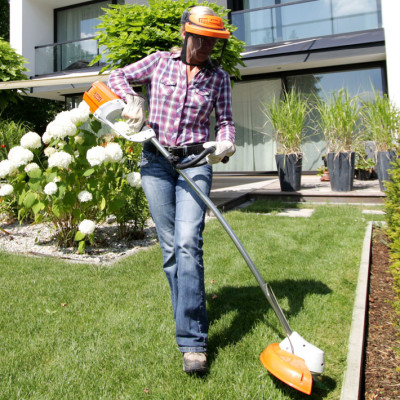 Акумуляторна мотокоса STIHL FSA 85 Акумуляторна мотокоса STIHL FSA 85