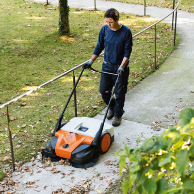 Підмітальний пристрій STIHL KGA 770 Підмітальний пристрій STIHL KGA 770